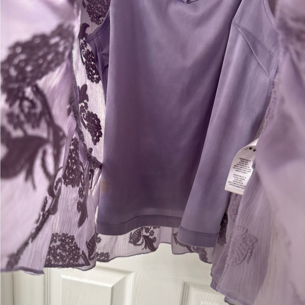 Lavender Ruffle Sleeve Top XS - Picture 6 of 7